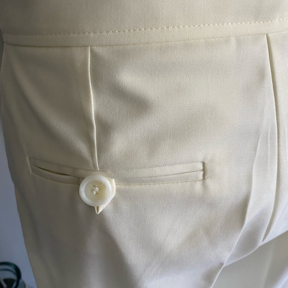 🎊Closet Clear Out 🎊 3 items minimum ( clothings only) - Picture 7 of 10